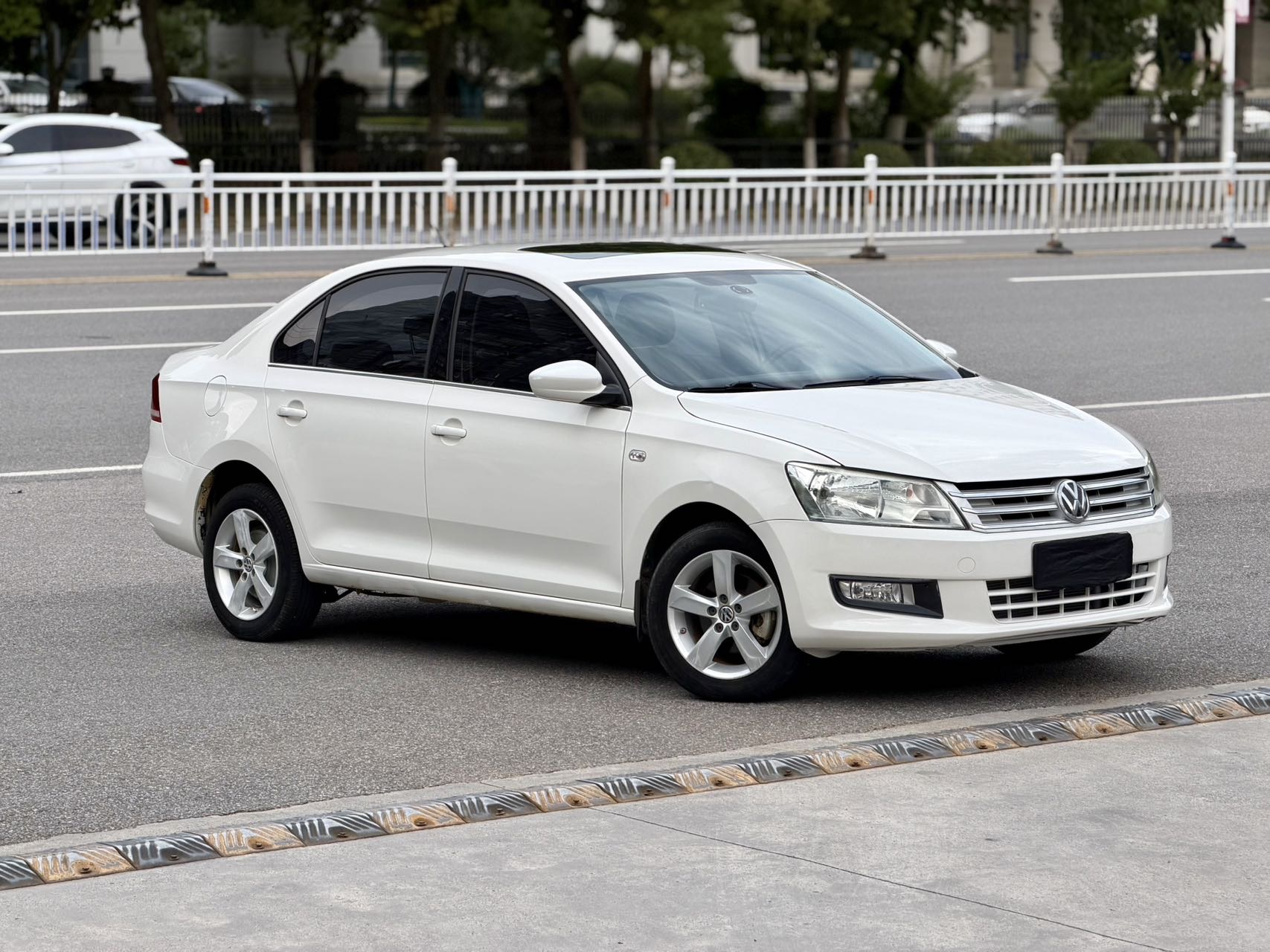 Volkswagen Santana 2014 #3 Volkswagen Santana 2014 car image #3