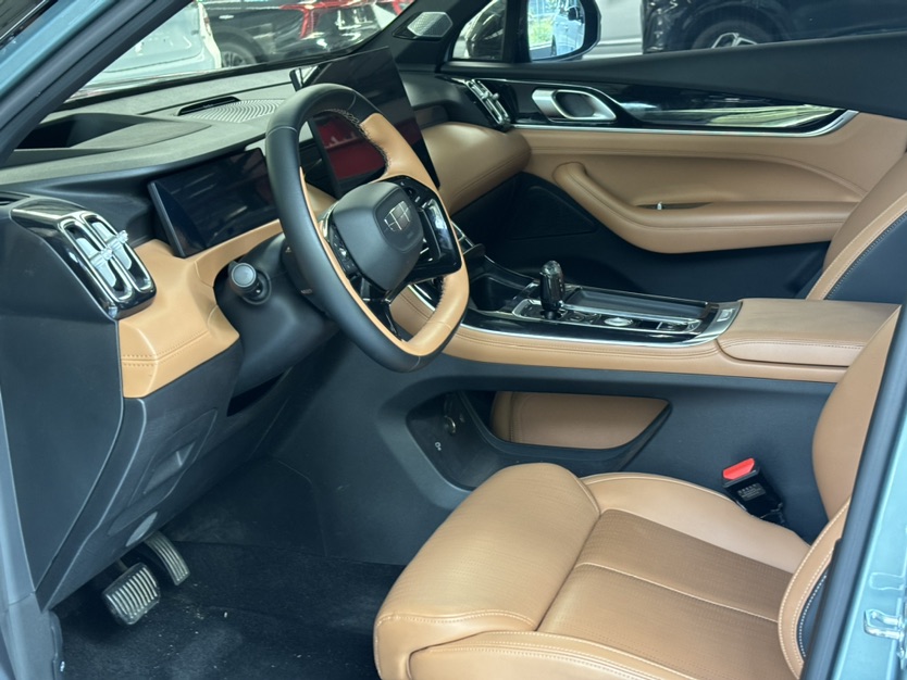 GEELY Boyue L 2025 car image #3