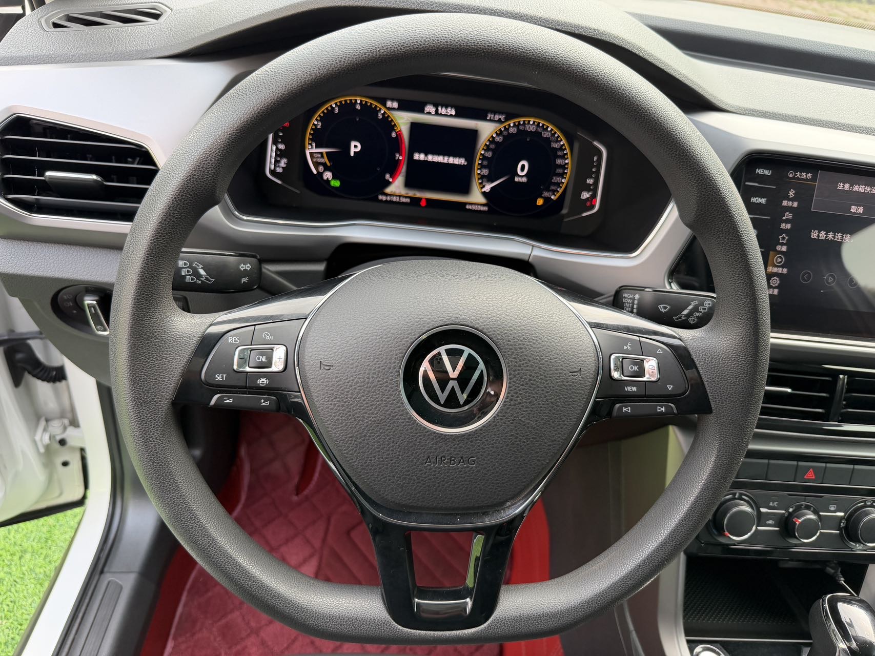 Volkswagen T-Cross 2022 #13 Volkswagen T-Cross 2022 car image #13