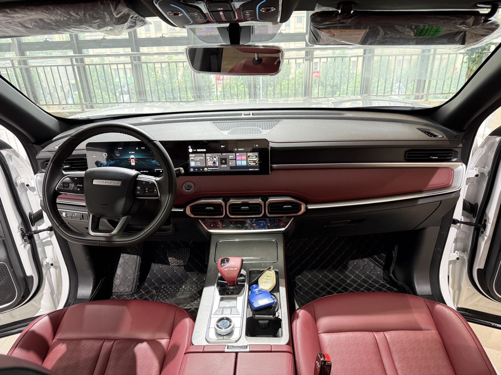 Jetour X70 PLUS 2025 car image #19