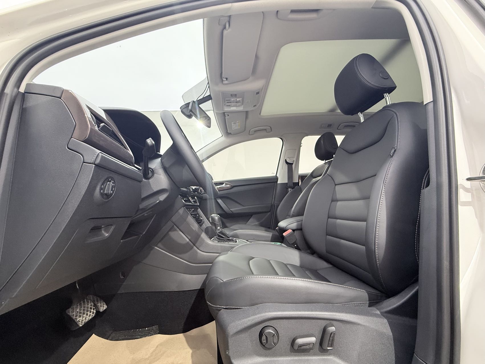 Volkswagen Tharu 2022 #7 Volkswagen Tharu 2022 car image #7