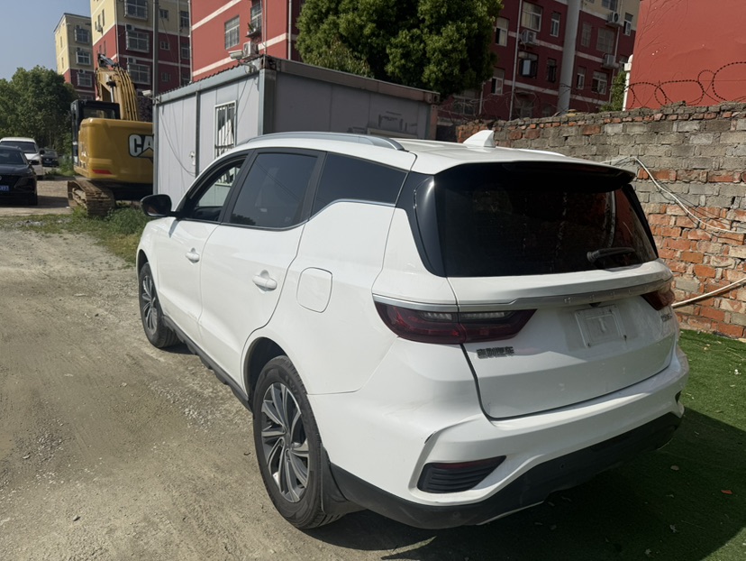 GEELY Vision X6 2020 car image #5