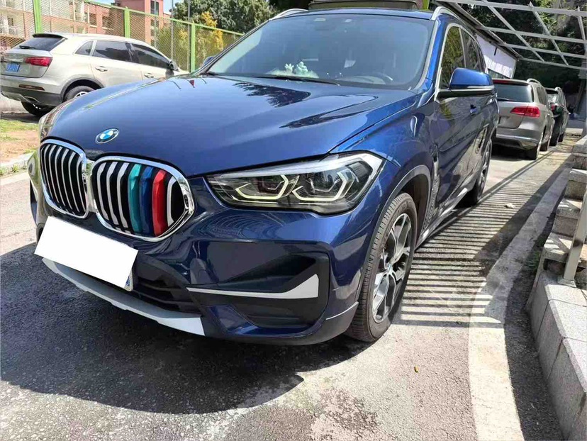 BMW X1 2020 BMW X1 2020 car image
