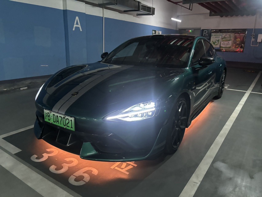 MI SU7 Ultra 2025 car image 