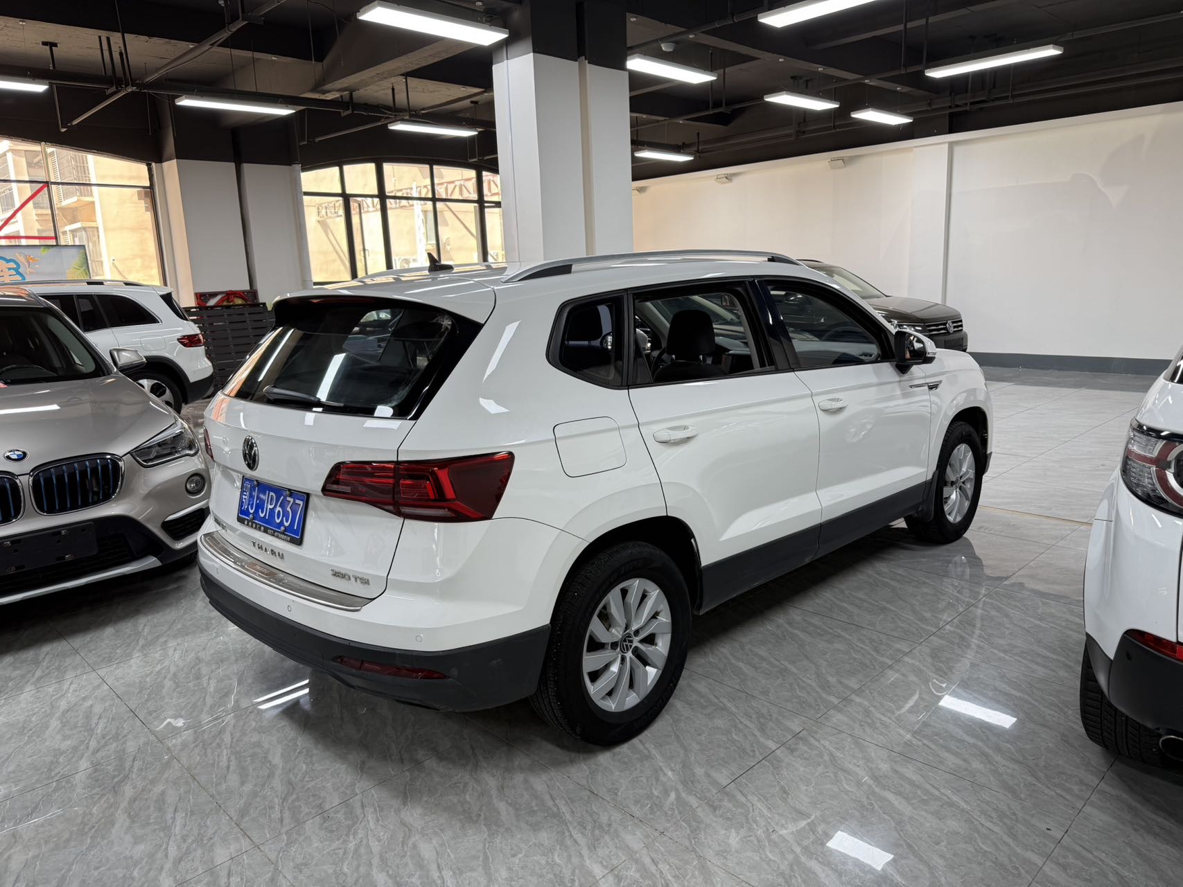 Volkswagen Tharu 2021 #10 Volkswagen Tharu 2021 صورة سيارة #10