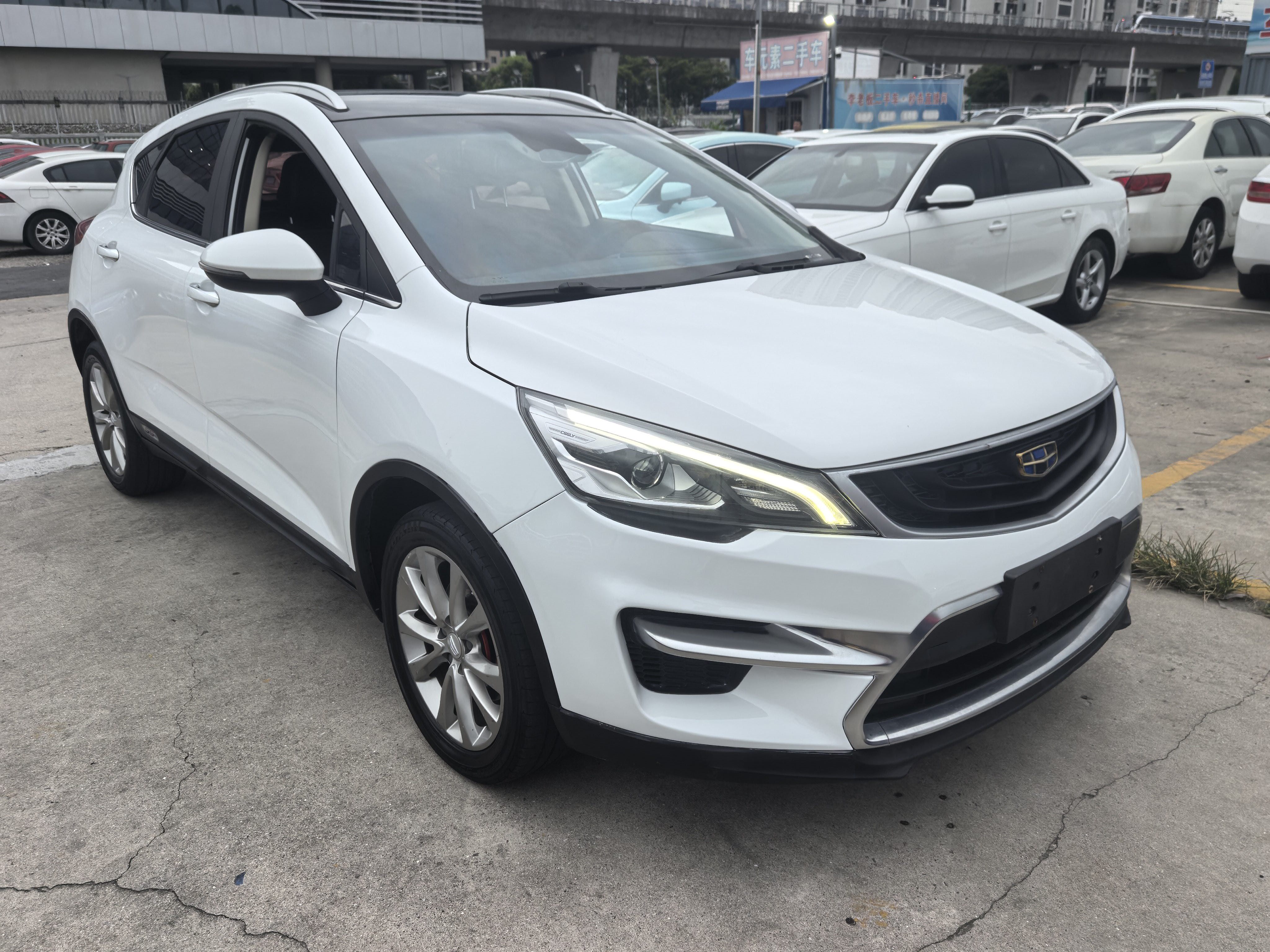 GEELY Emgrand GS 2019 car image #3