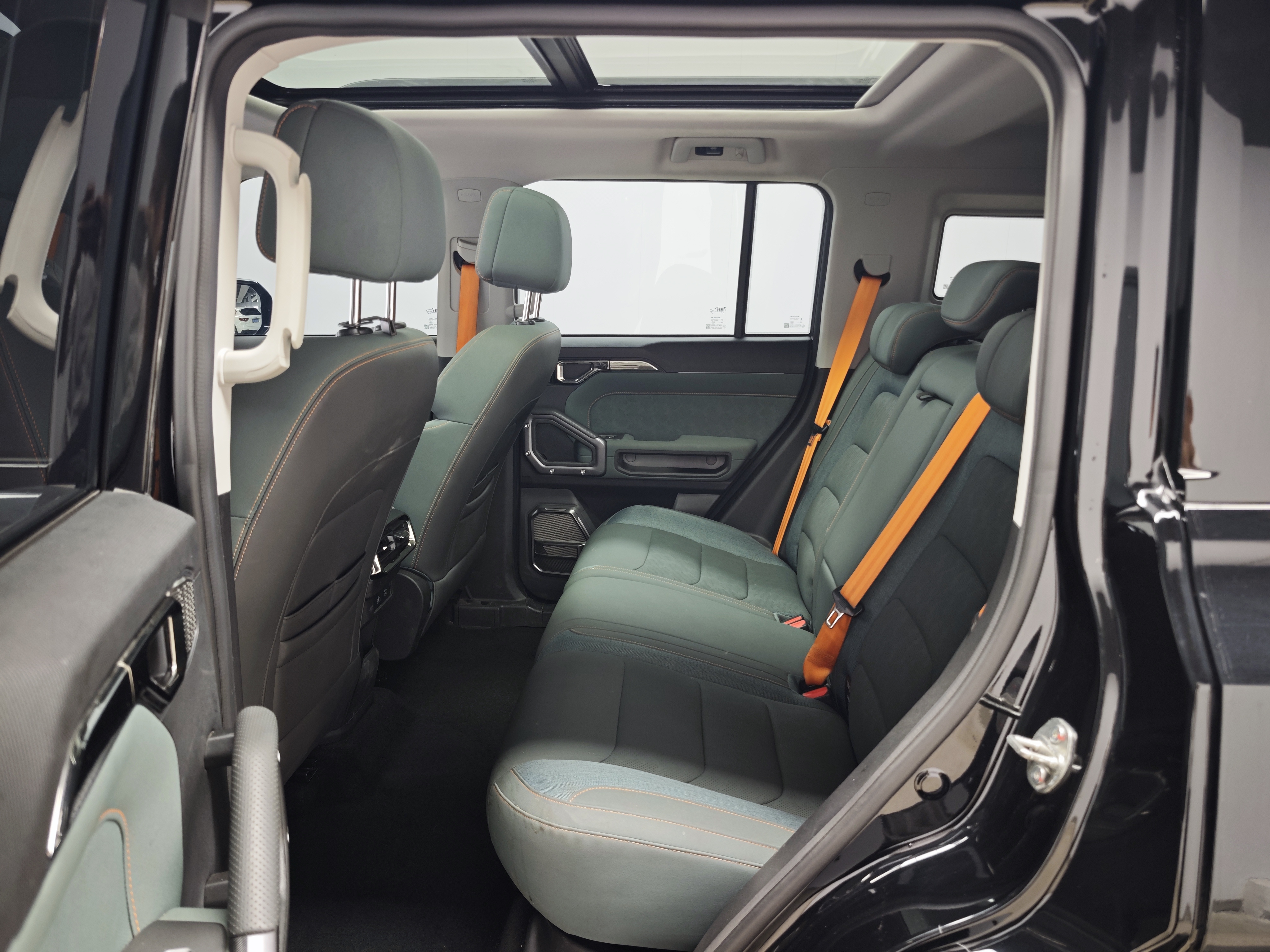 Jetour Traveller 2023 car image #13