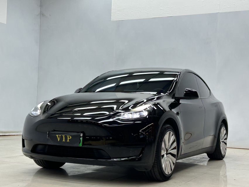 Tesla Model Y 2023 #3 Tesla Model Y 2023 car image #3