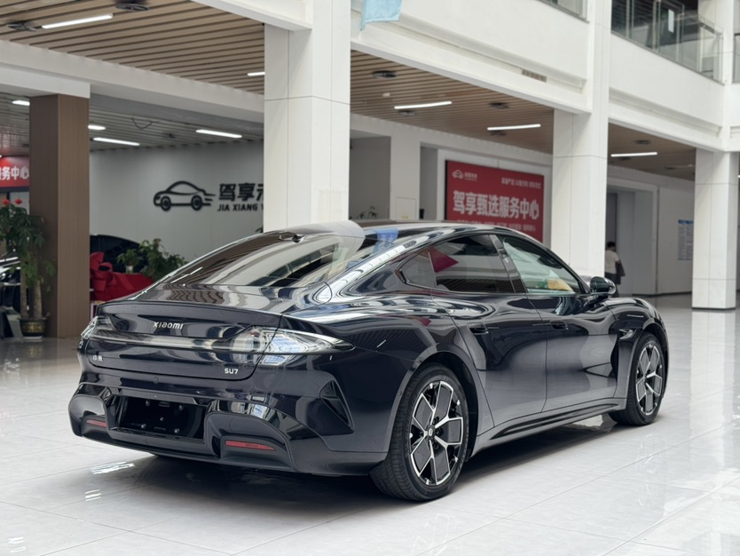 MI SU7 2025 car image #5