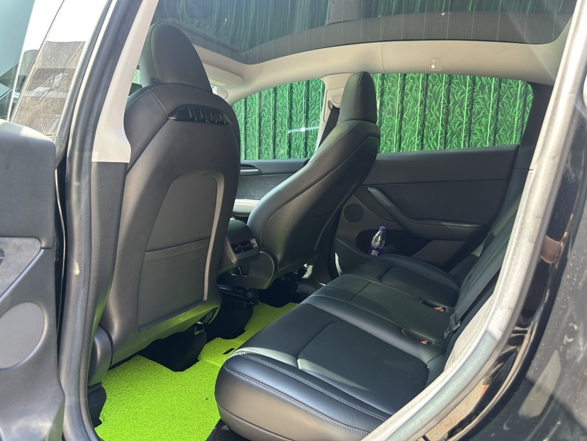 Tesla Model Y 2022 car image #5