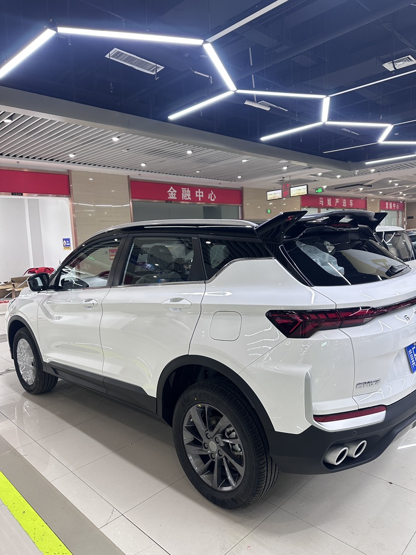GEELY Coolray 2026 #4 GEELY Coolray 2026 image de voiture #4