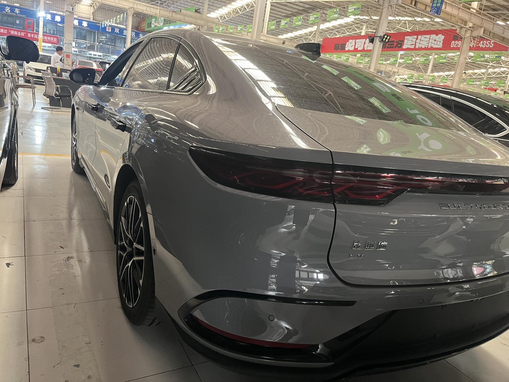 BYD Han 2025 #6 BYD Han 2025 car image #6