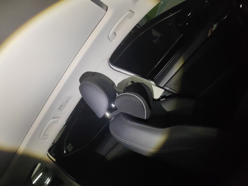 Volkswagen Tharu 2019 car image #4