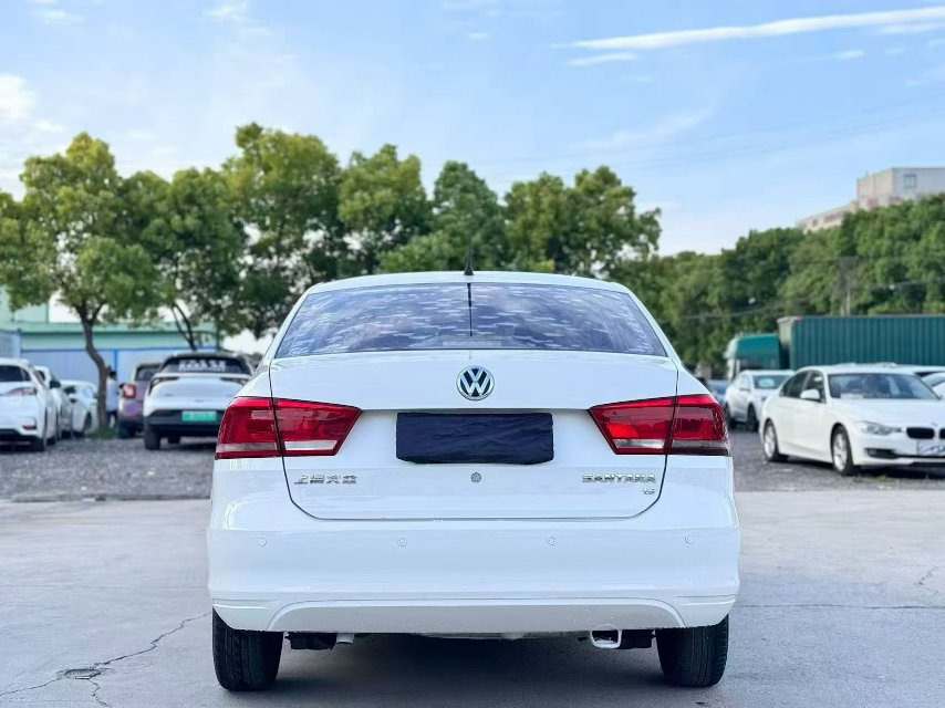 Volkswagen Santana 2015 car image #8