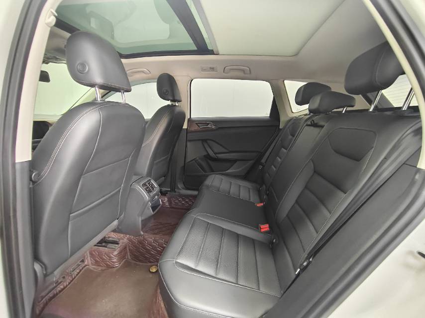 Volkswagen Tharu 2021 car image #5