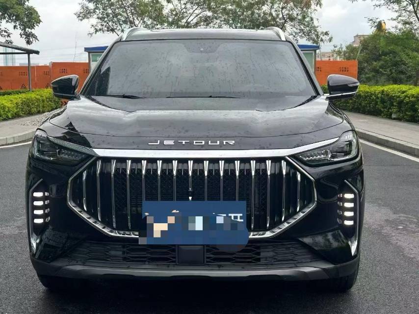 Jetour X70 PLUS 2025 car image #2