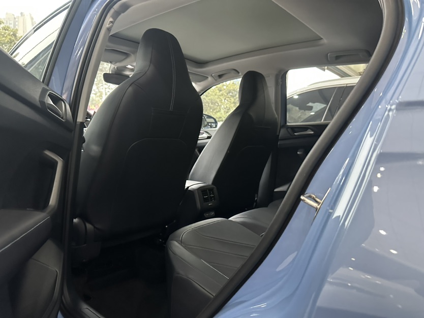 Volkswagen Tharu 2024 car image #6