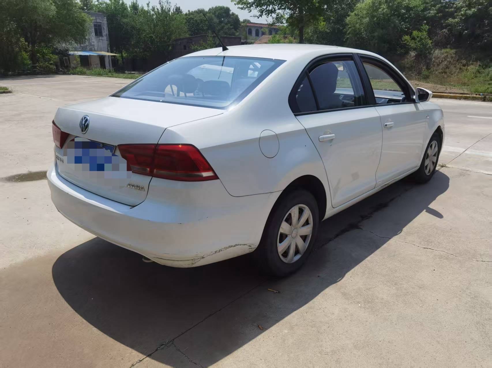Volkswagen Santana 2018 car image #3