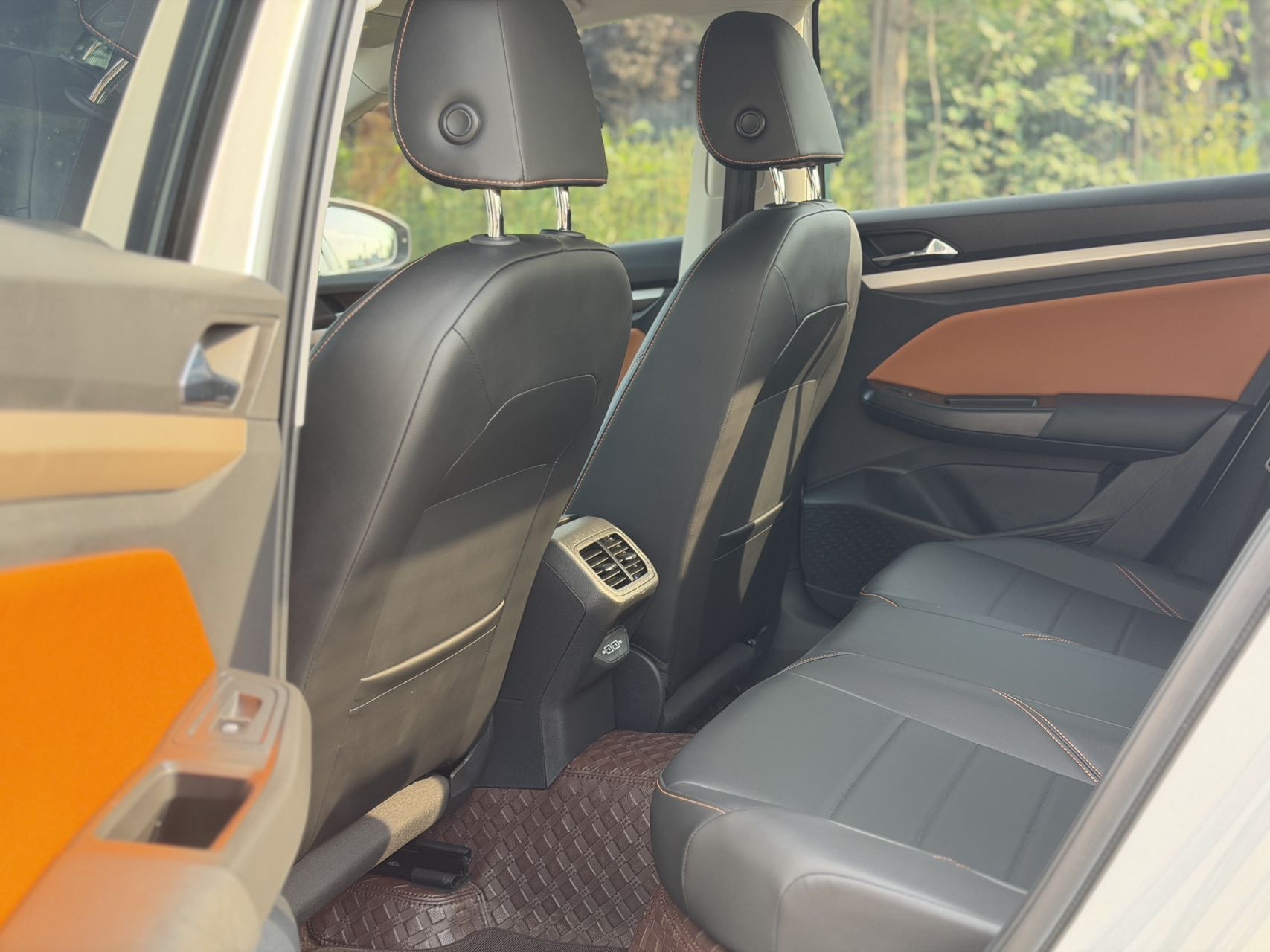 Volkswagen Bora 2025 car image #6