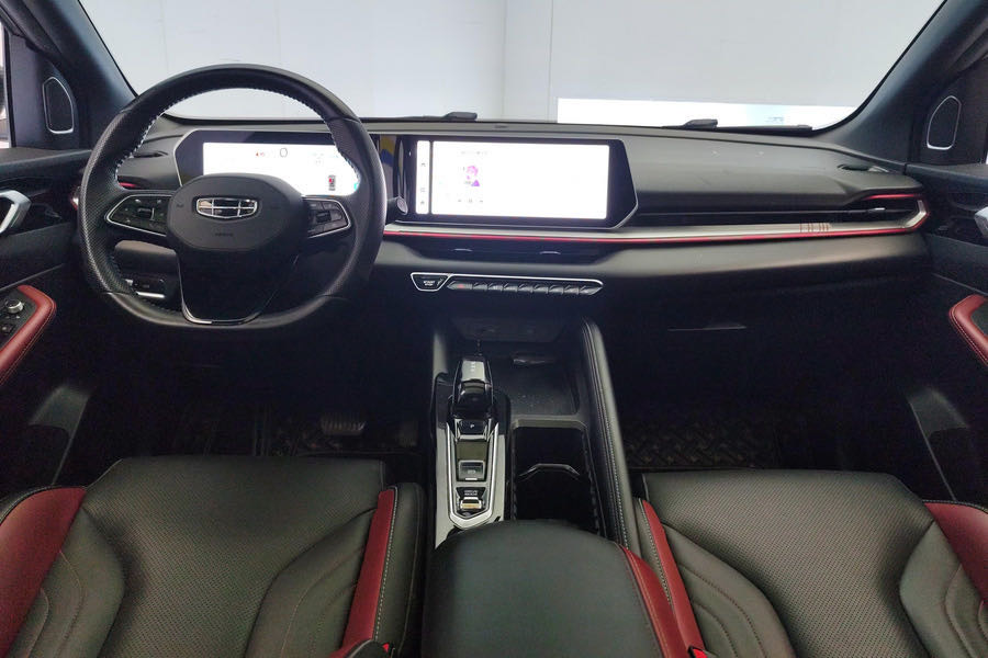 GEELY Coolray 2023 immagine di auto #3
