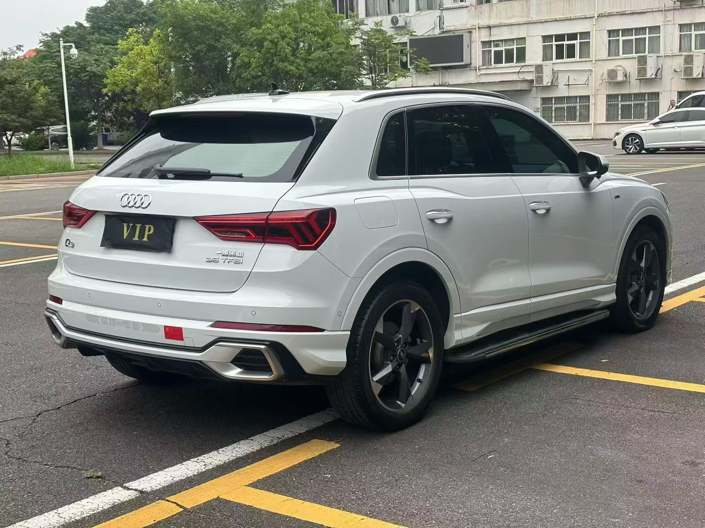 Audi Q3 2024 car image #4