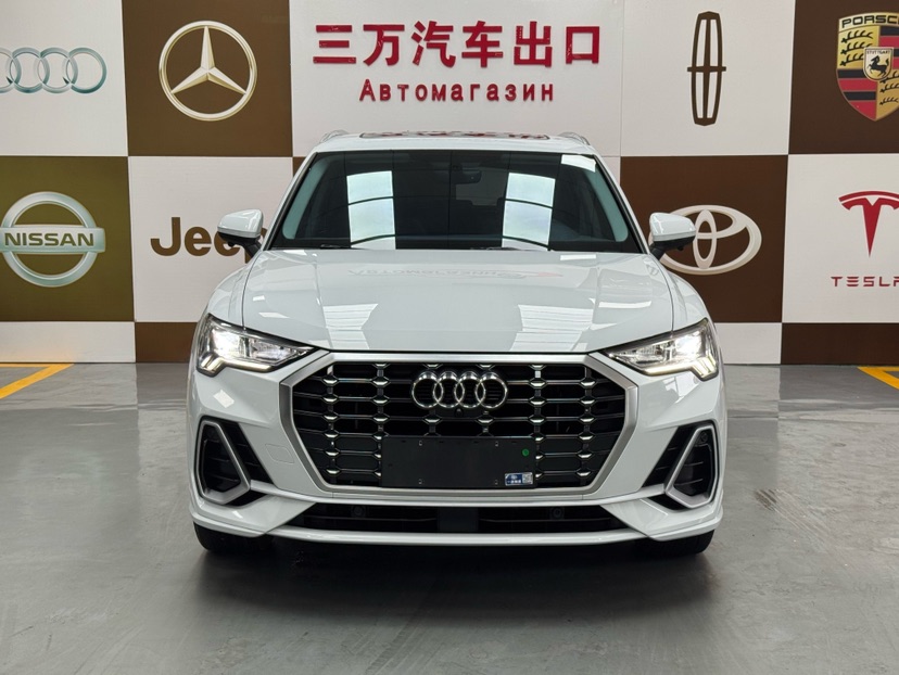 Audi Q3 2022 #2 Audi Q3 2022 car image #2