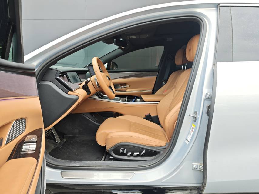 BYD HanL 2025 car image #5
