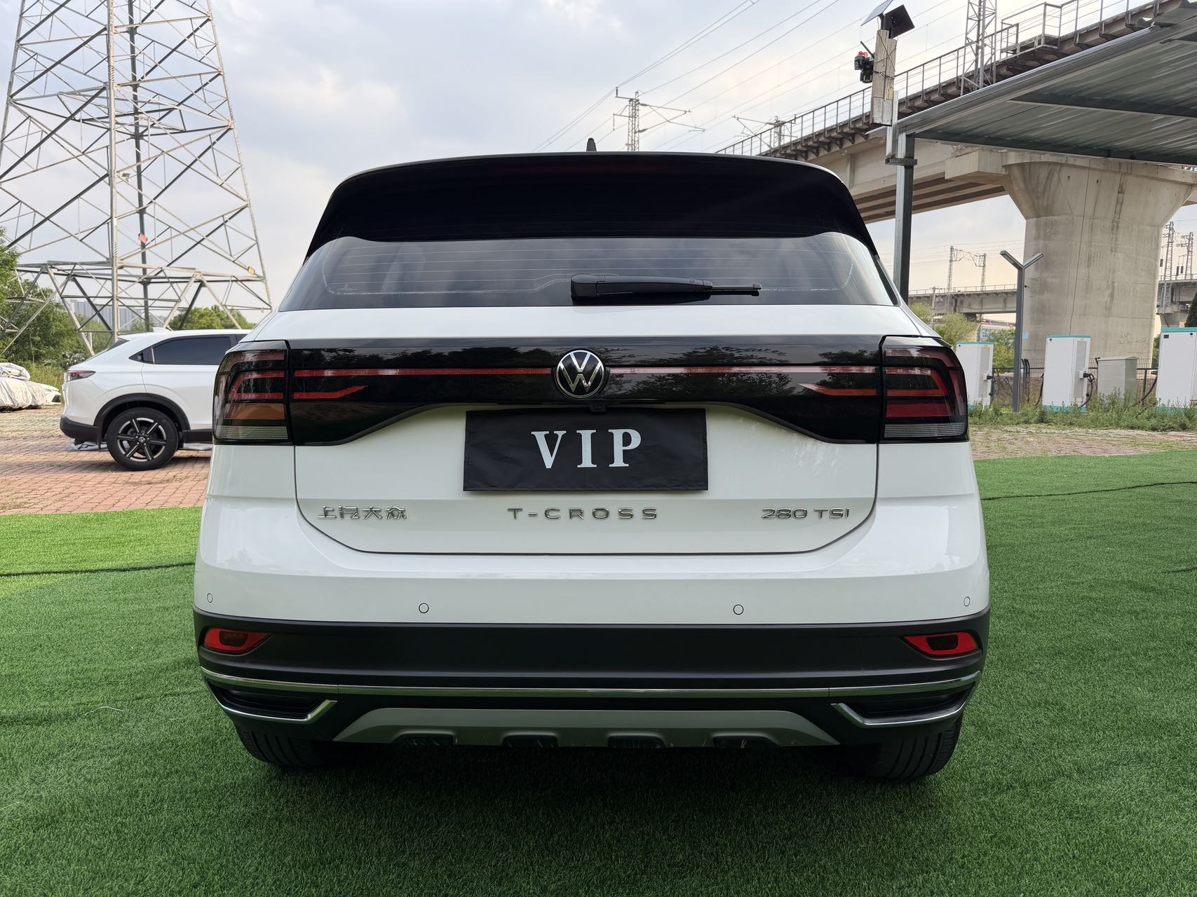 Volkswagen T-Cross 2022 #5 Volkswagen T-Cross 2022 car image #5