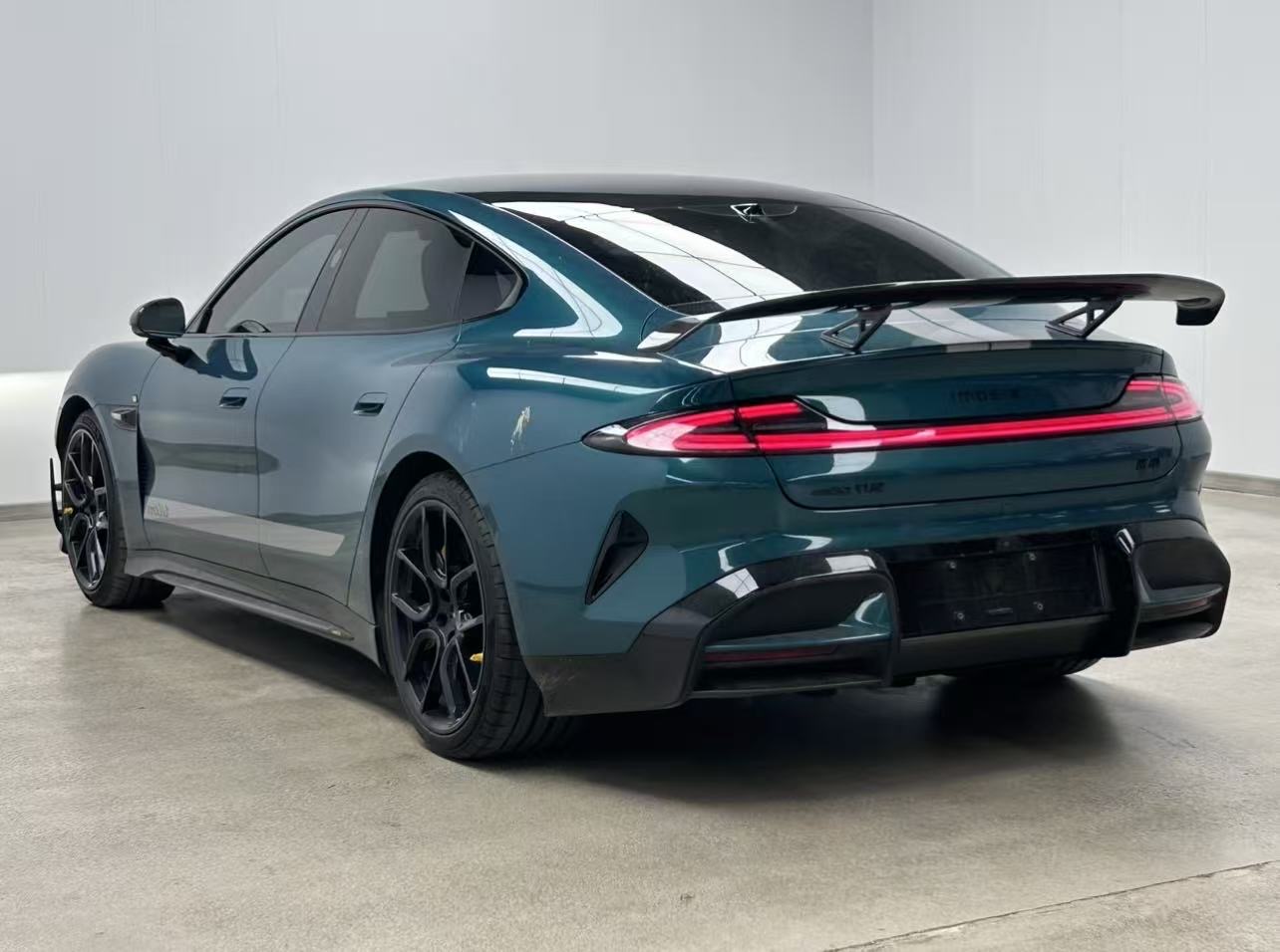 MI SU7 Ultra 2025 car image #6
