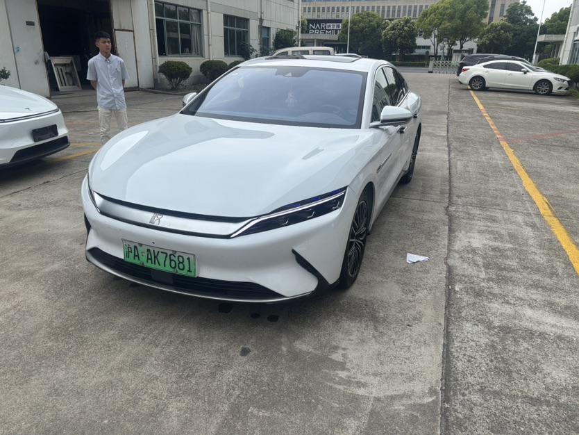 BYD Han 2022 BYD Han 2022 car image