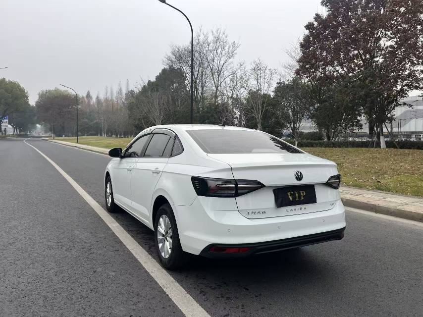 Volkswagen Lavida 2024 car image #9