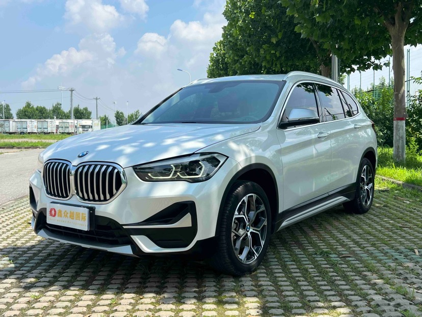 BMW X1 2023 car image 