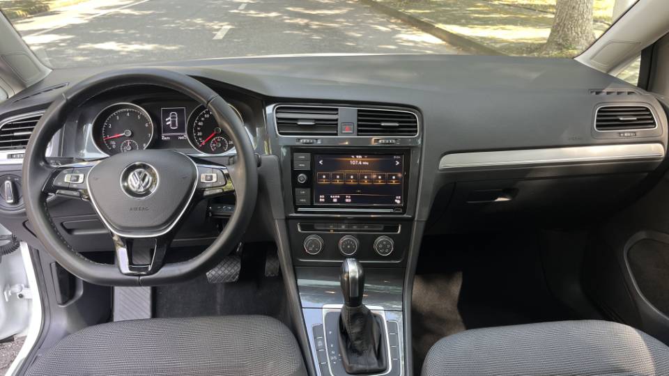 Volkswagen Golf 2019 #9 Volkswagen Golf 2019 car image #9