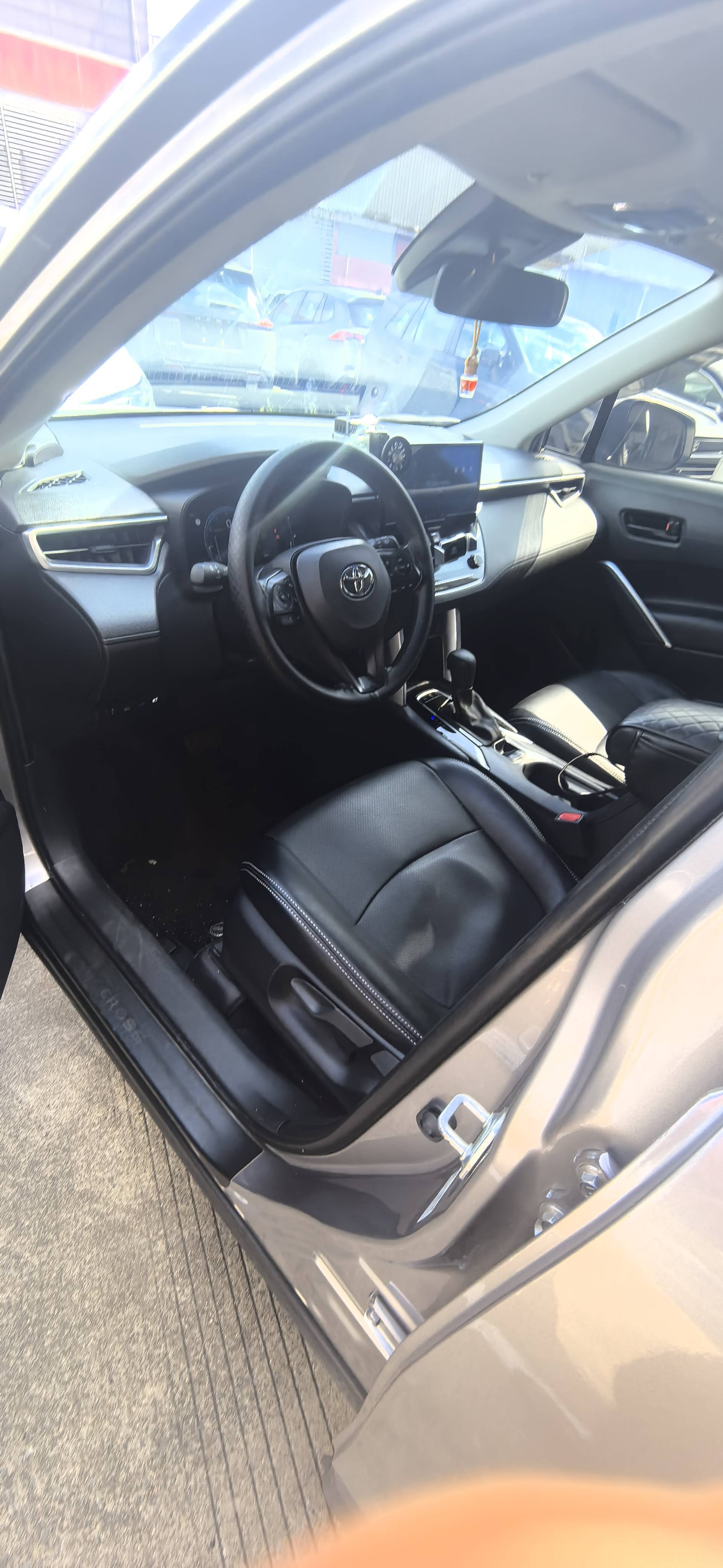 Toyota Corolla Cross 2024 car image #2