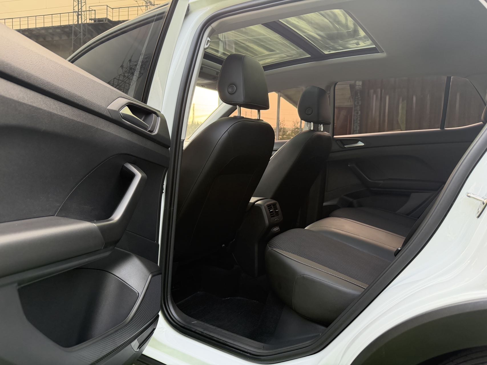 Volkswagen Tacqua 2023 #9 Volkswagen Tacqua 2023 car image #9