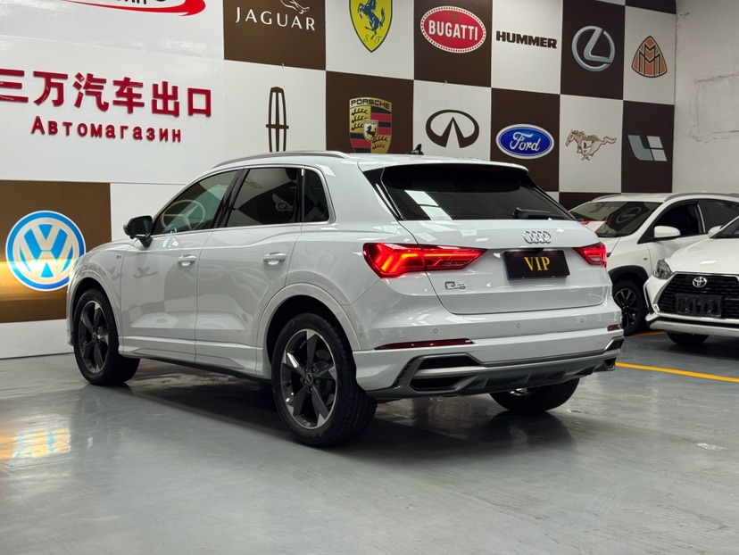 Audi Q3 2022 #4 Audi Q3 2022 car image #4