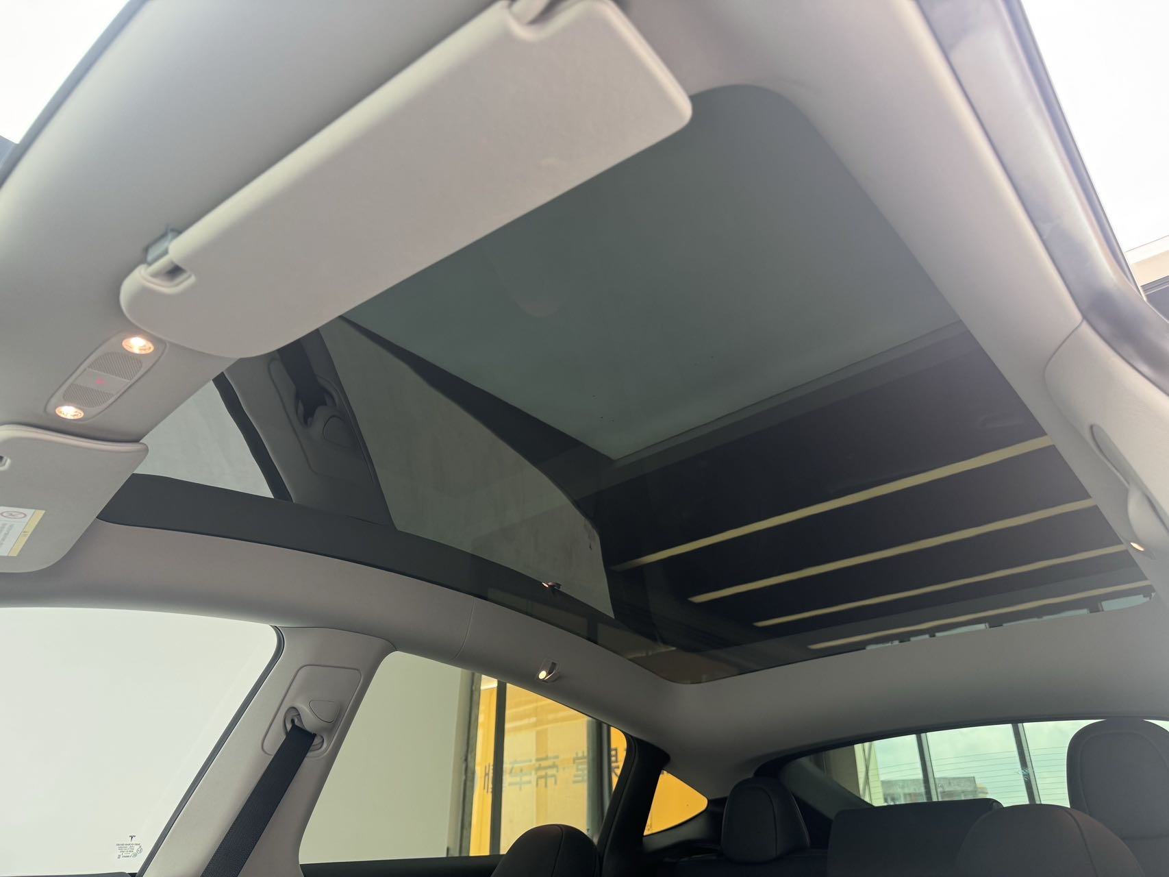 Tesla Model Y 2022 #9 Tesla Model Y 2022 car image #9