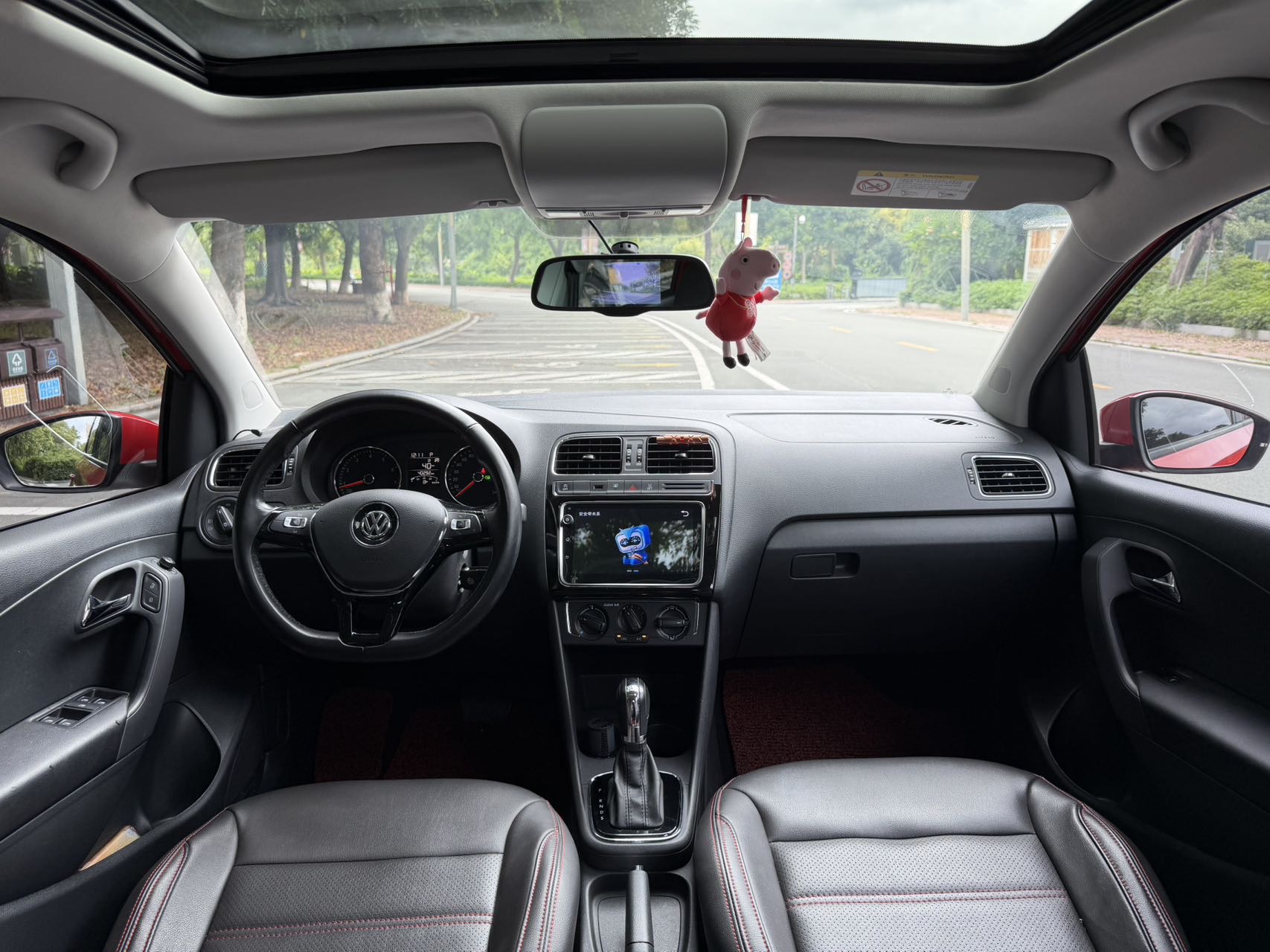 Volkswagen Polo 2018 car image #5