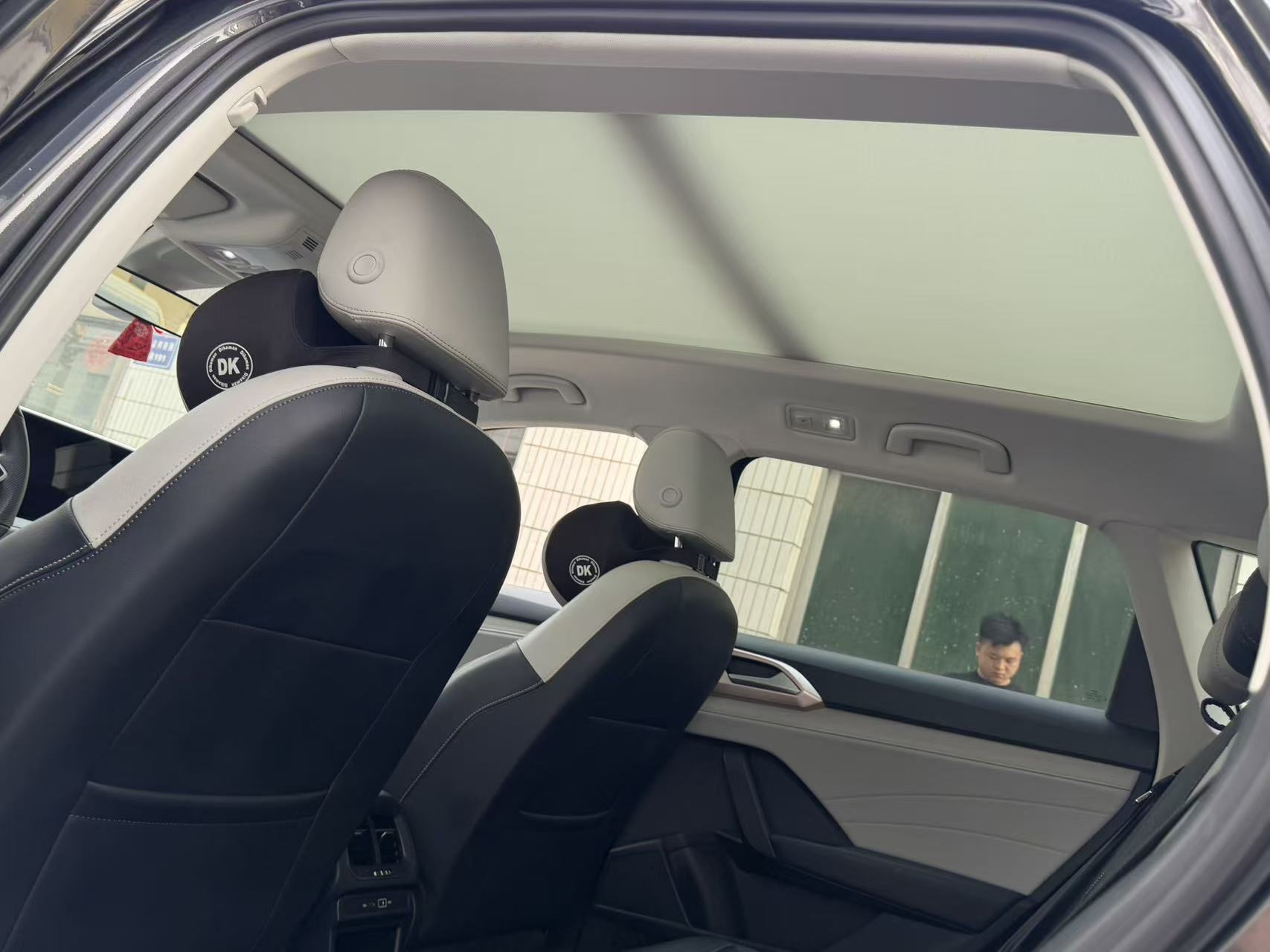 Volkswagen Tharu 2024 car image #8