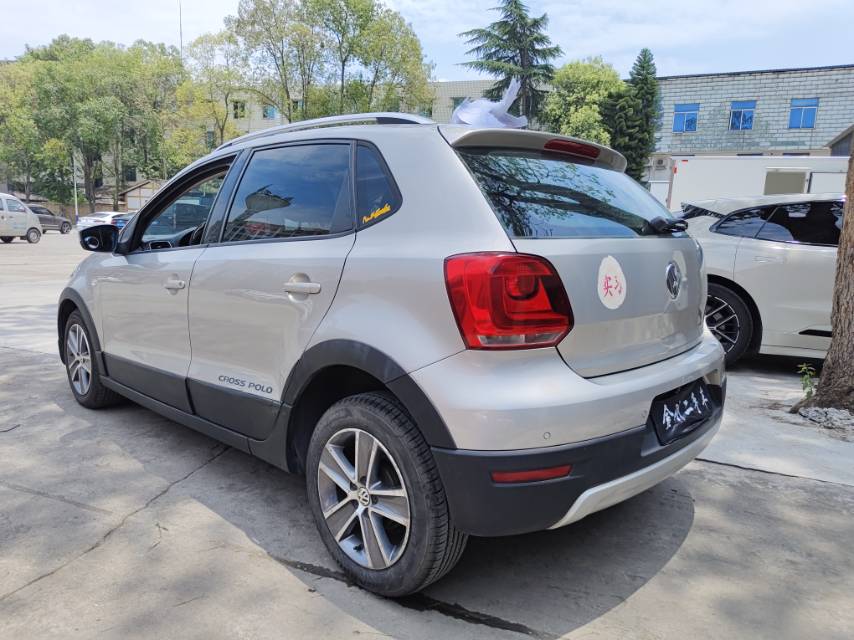 Volkswagen Polo 2013 #4 Volkswagen Polo 2013 car image #4