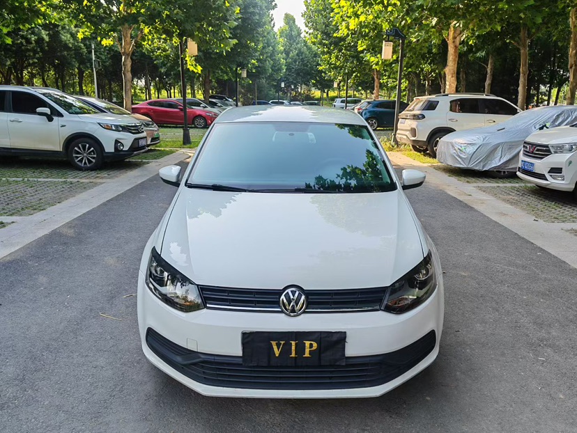 Volkswagen Polo 2019 car image #2