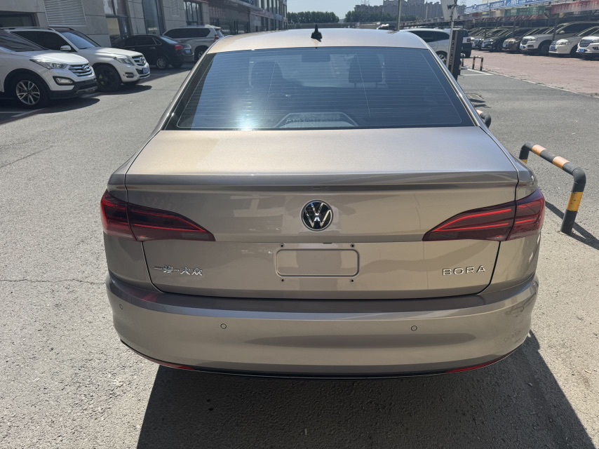 Volkswagen Bora 2022 car image #7