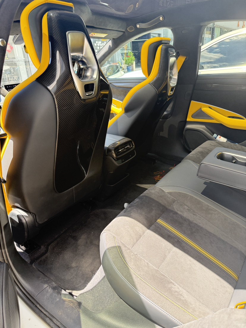 MI SU7 Ultra 2025 car image #6