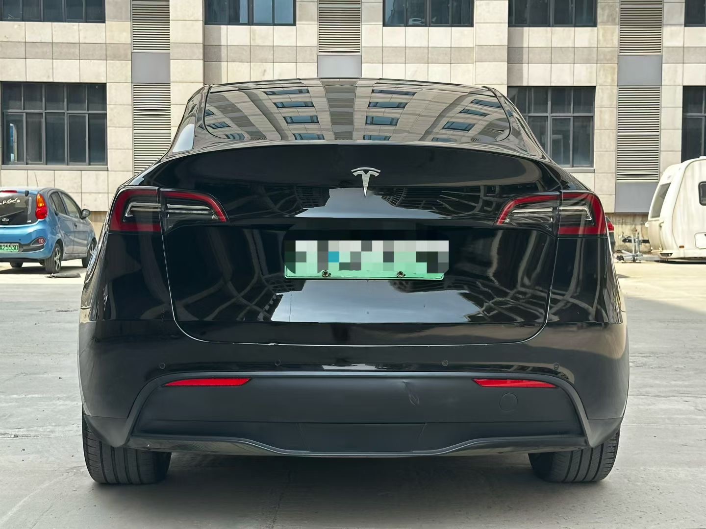 Tesla Model Y 2021 #8 Tesla Model Y 2021 car image #8