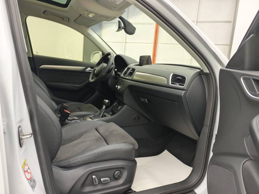 Audi Q3 2018 #10 Audi Q3 2018 car image #10