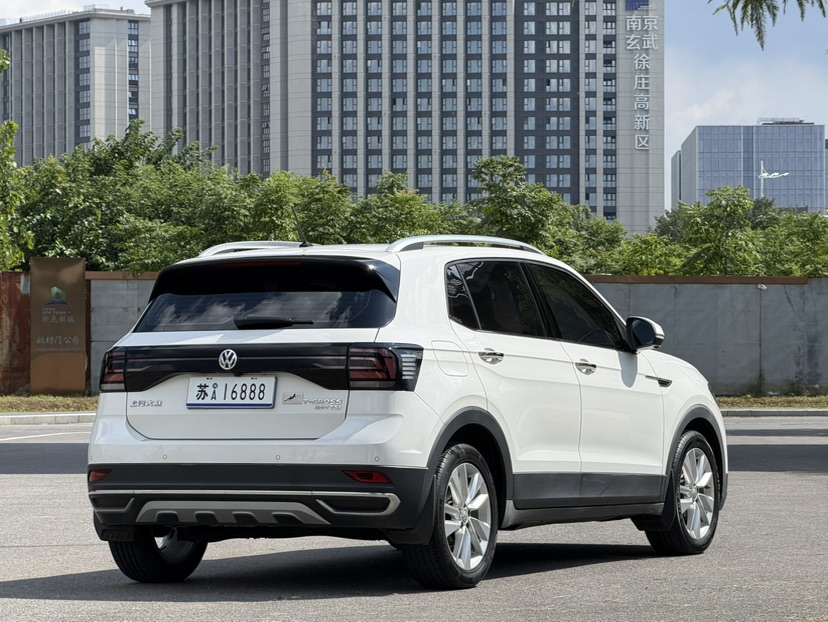Volkswagen T-Cross 2020 #9 Volkswagen T-Cross 2020 car image #9