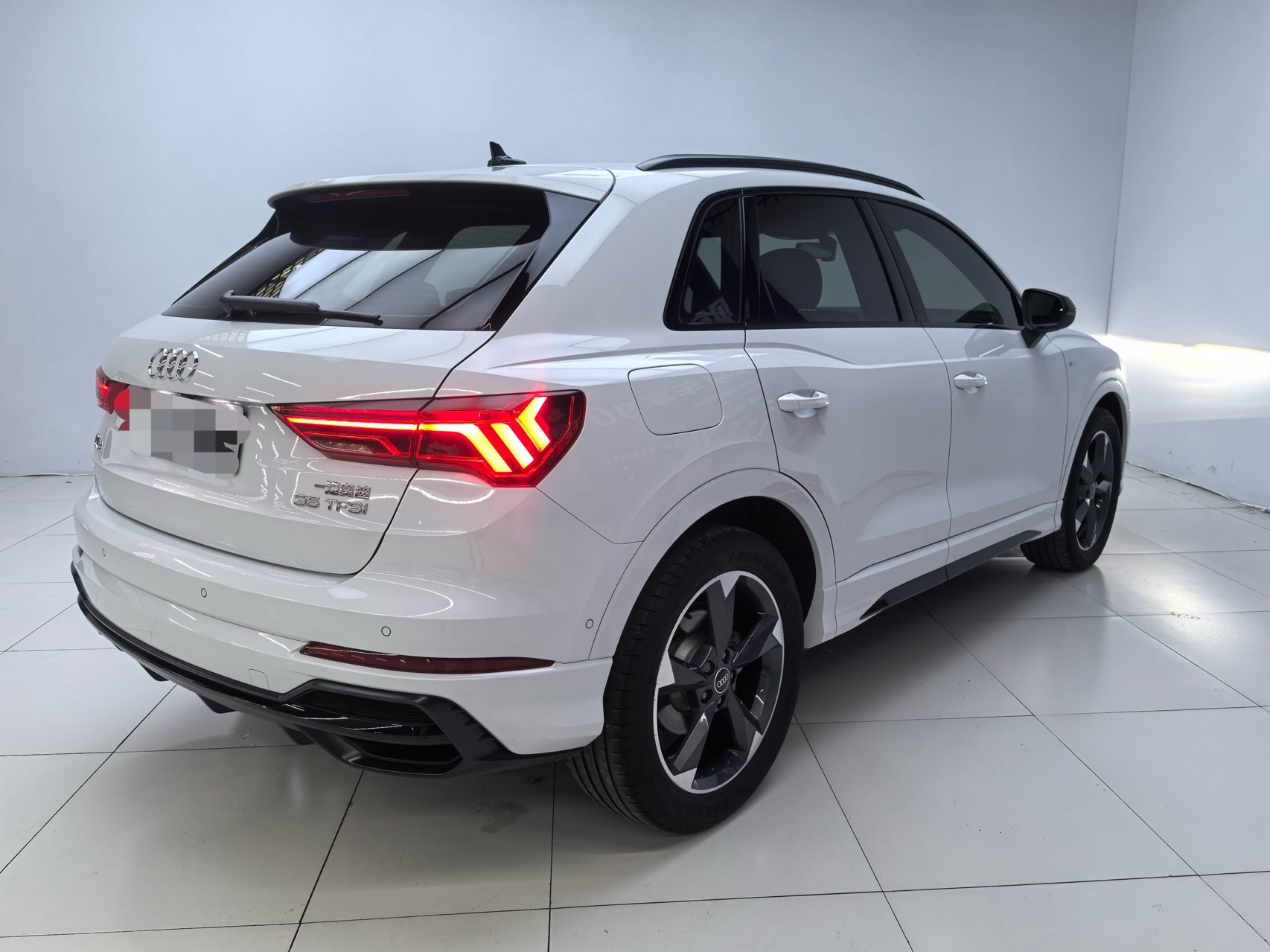 Audi Q3 2022 #3 Audi Q3 2022 car image #3