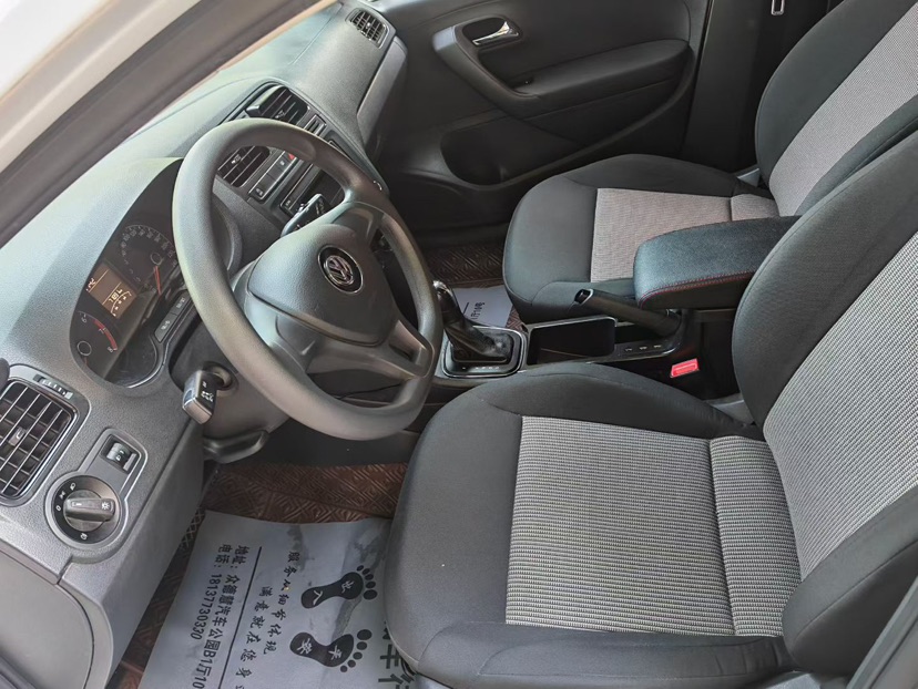 Volkswagen Polo 2019 car image #7