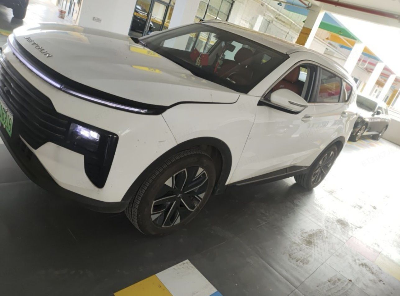 Jetour X70 PLUS C-DM 2025 car image 