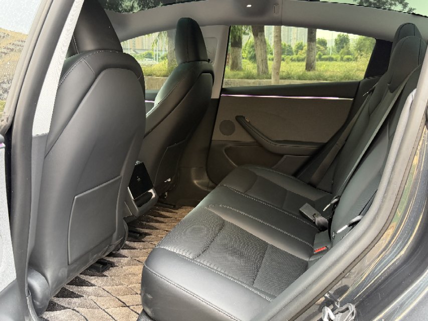 Tesla Model 3 2025 car image #5